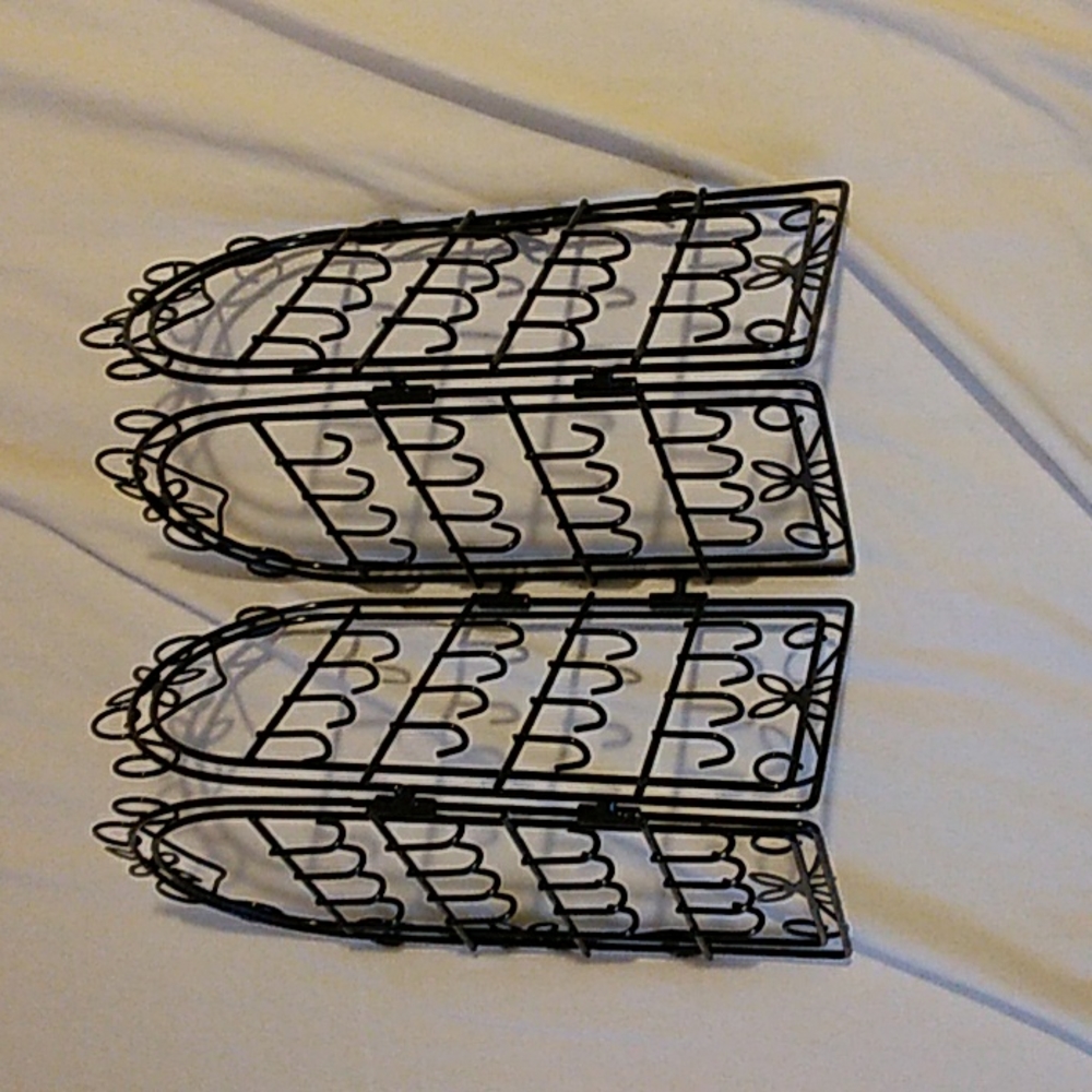 ⭐ Folding Jewelry Tree
